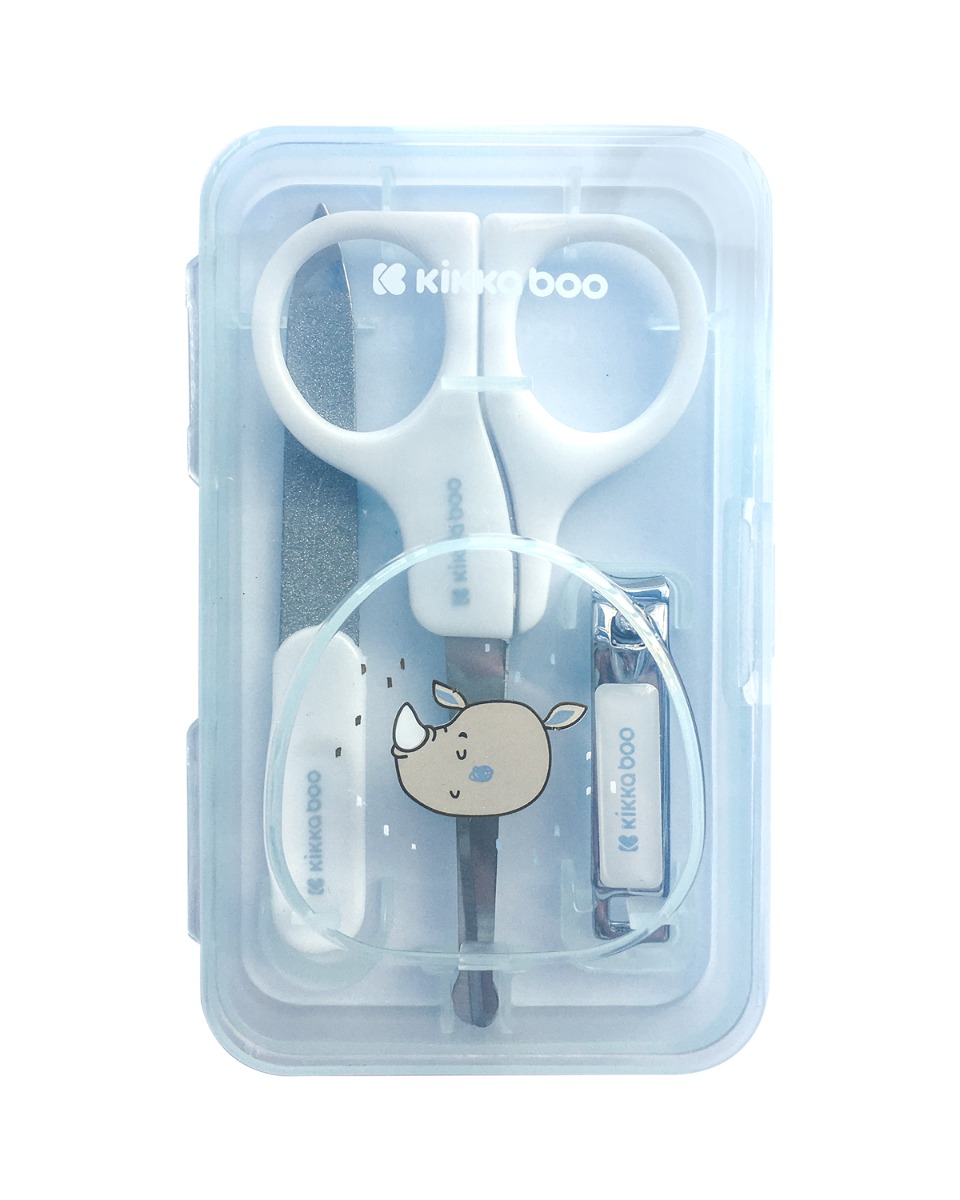 Γαλάζιο βρεφικό σετ νυχιών Kikka Boo με ψαλιδάκι, νυχοκόπτη και λίμα μέσα σε θήκη αποθήκευσης.
