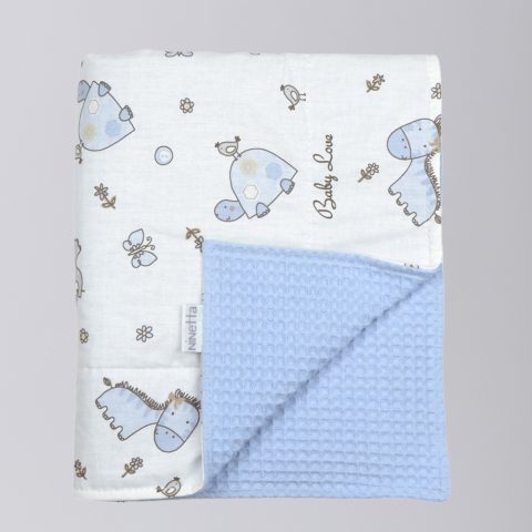 Κουβέρτα αγκαλιάς σε γαλάζιο χρώμα