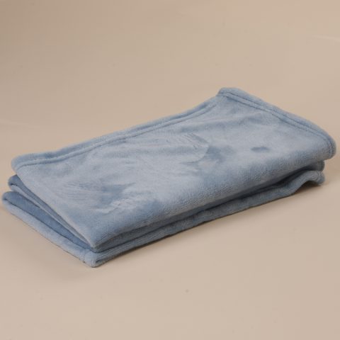 Κουβέρτα αγκαλιάς μωρού coral fleece σε γαλάζιο χρώμα
