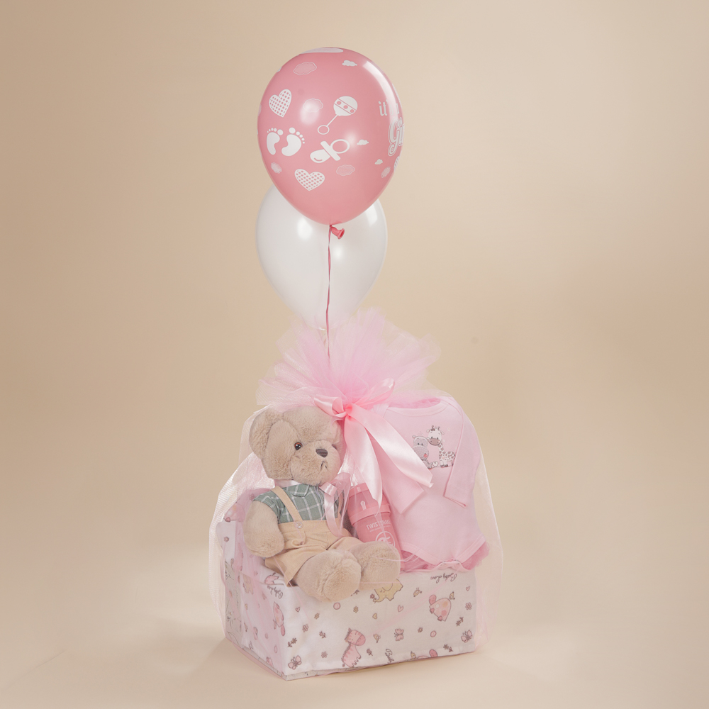Δώρο γέννησης για κορίτσι με λούτρινο αρκουδάκι, κορμάκι Babyline, μπιμπερό Twistshake, πάνα αγκαλιάς και μπαλόνια σε κουτί Babyline